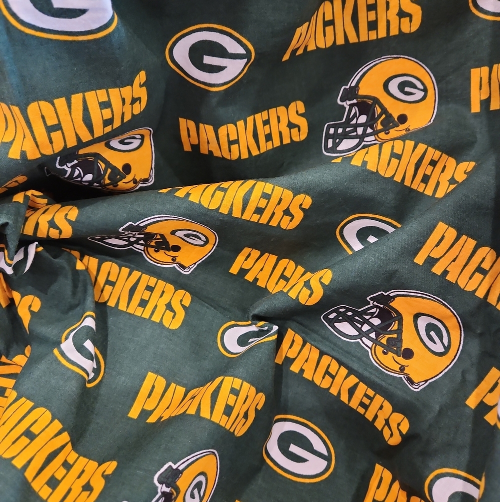 Fabric Green and Gold Packers - Green Bay 1/2 Yard